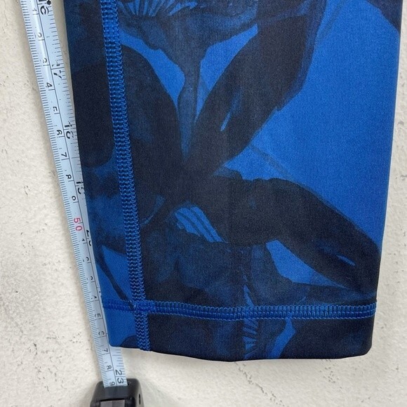 Lululemon Wunder Under Crop FullOn Luxtreme
Jumbo Inky Floral Black Inkwell 4 - Picture 16 of 16